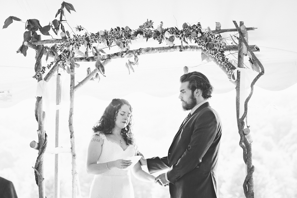 JASMINE_TARA_PHOTOGRAPHY_APPLE_ORCHARD_QUONQUONT_FARM_DESTINATION_WEDDING_JASMINE_BALGOBIN-45